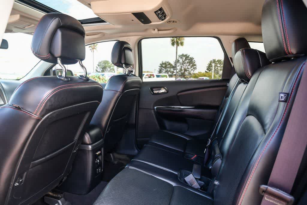 Used 2018 Dodge Journey GT w/ Nav & Sun Group FWD image 18