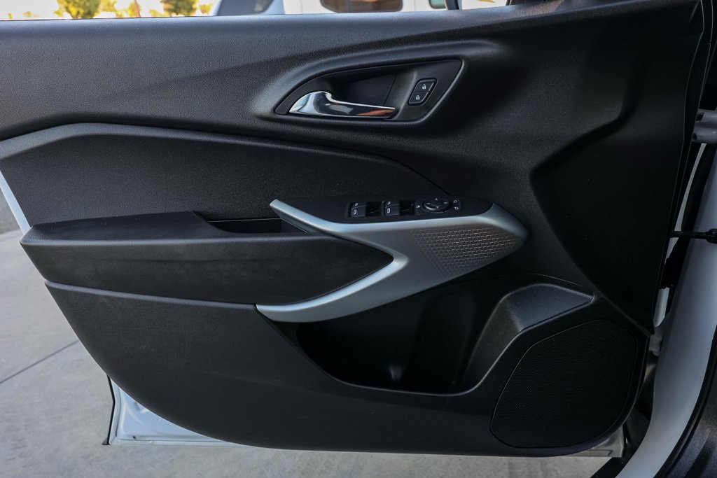 Used 2024 Chevrolet Trax RS w/ Driver Confidence Package image 23