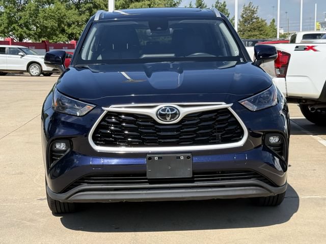 Used 2023 Toyota Highlander XLE FWD image 8