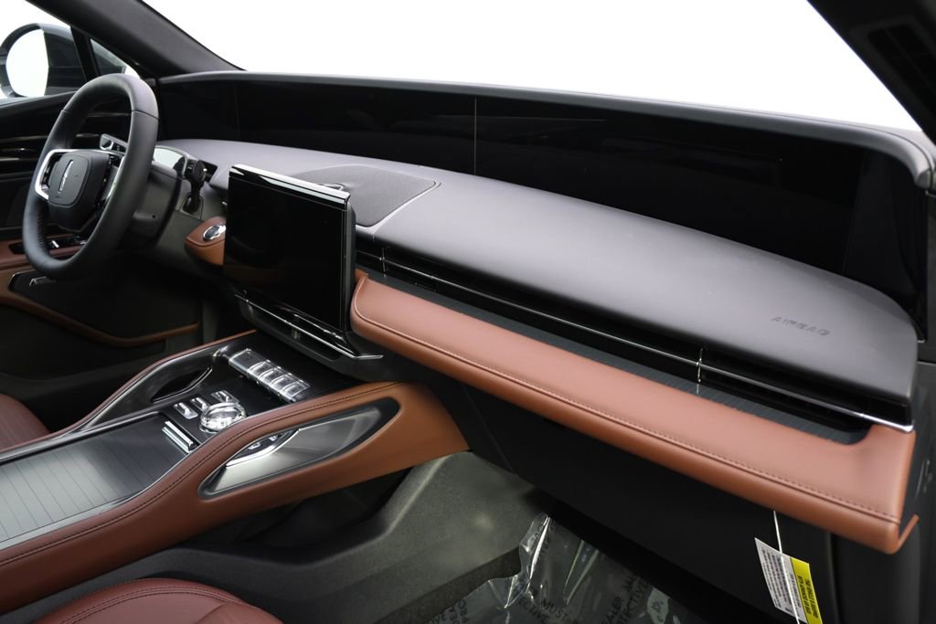New 2026 Lincoln Nautilus Reserve w/ Jet Appearance Package image 13