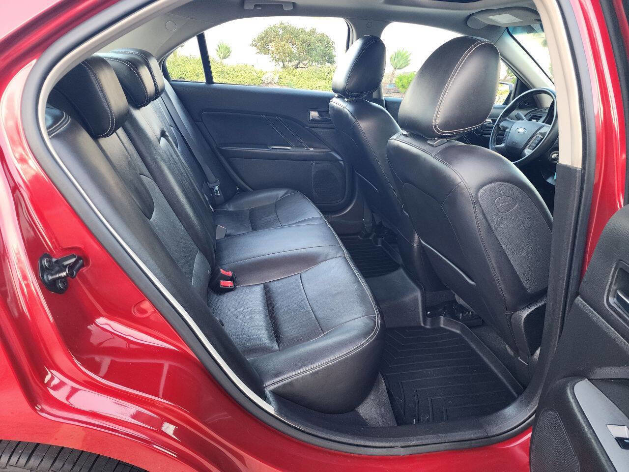 Used 2010 Ford Fusion Sport FWD image 17