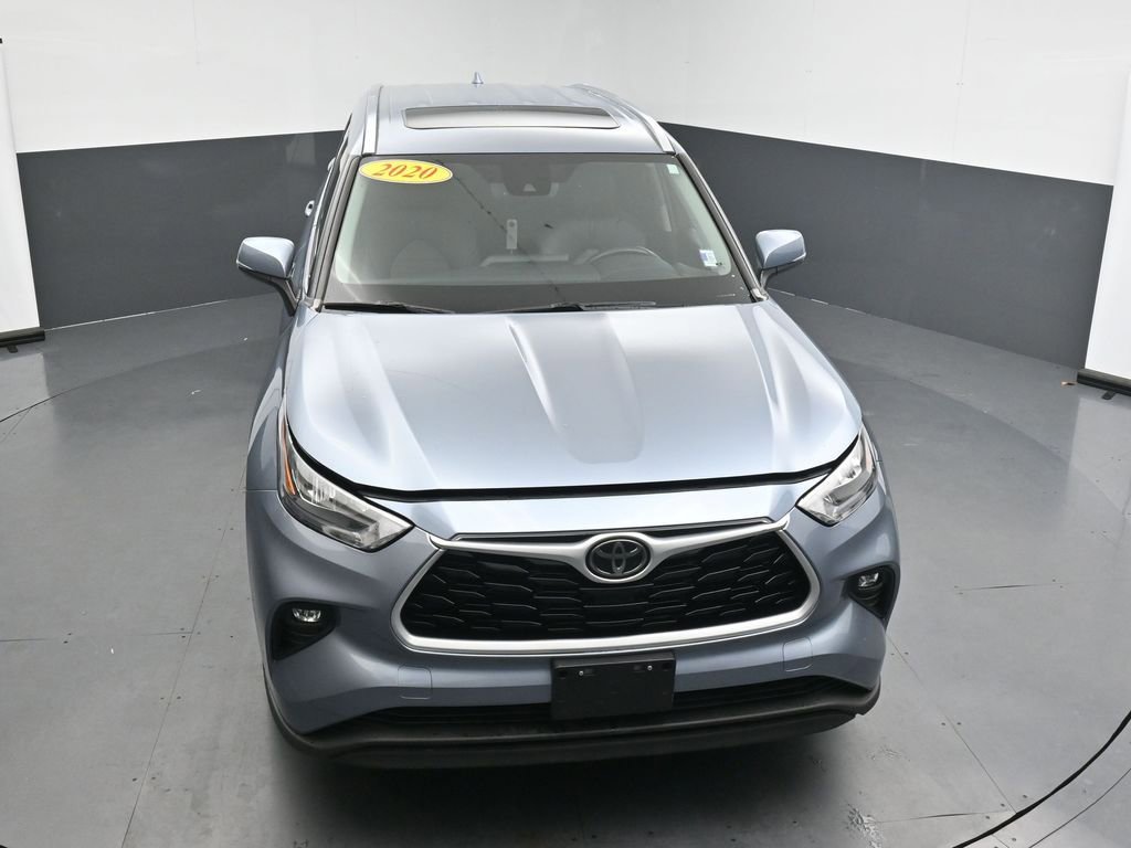 Used 2020 Toyota Highlander XLE FWD image 22
