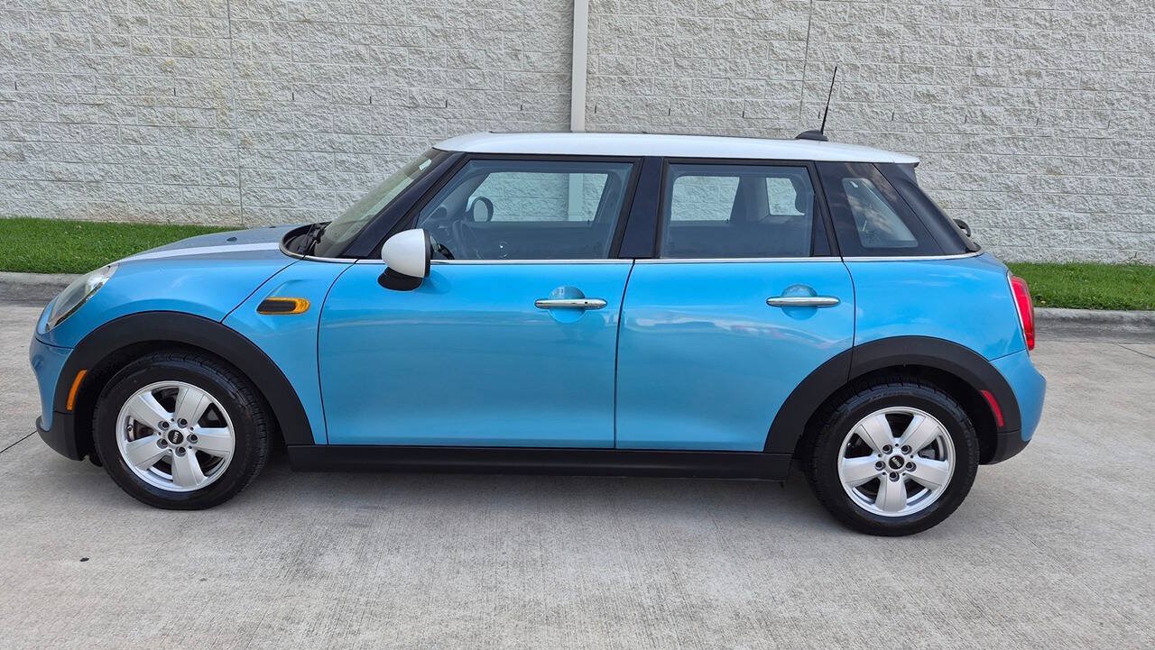 Used 2015 MINI Cooper 4-Door Hardtop FWD image 4