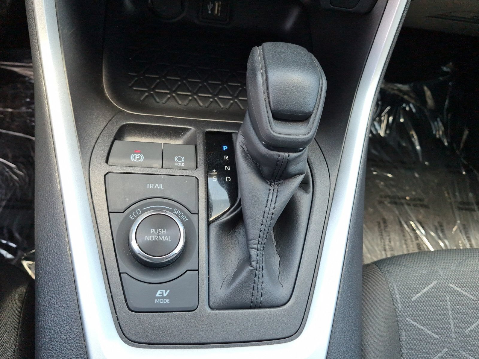 Certified 2025 Toyota RAV4 XLE AWD/4WD image 19