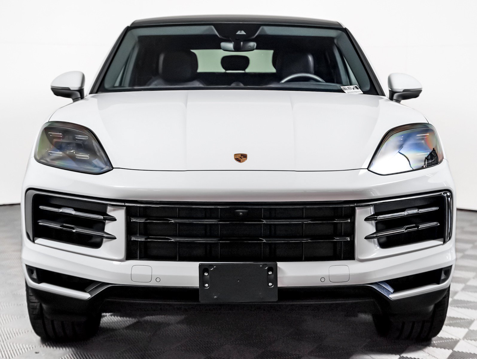 Certified 2025 Porsche Cayenne Coupe AWD/4WD image 7