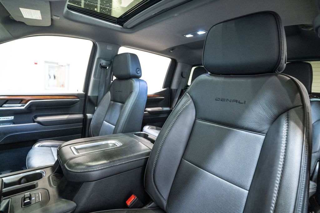 Used 2022 GMC Sierra 1500 Denali w/ Denali Reserve Package image 6