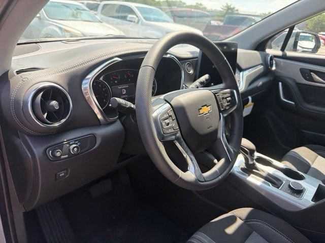 New 2026 Chevrolet Blazer LT w/ Convenience Package FWD image 11