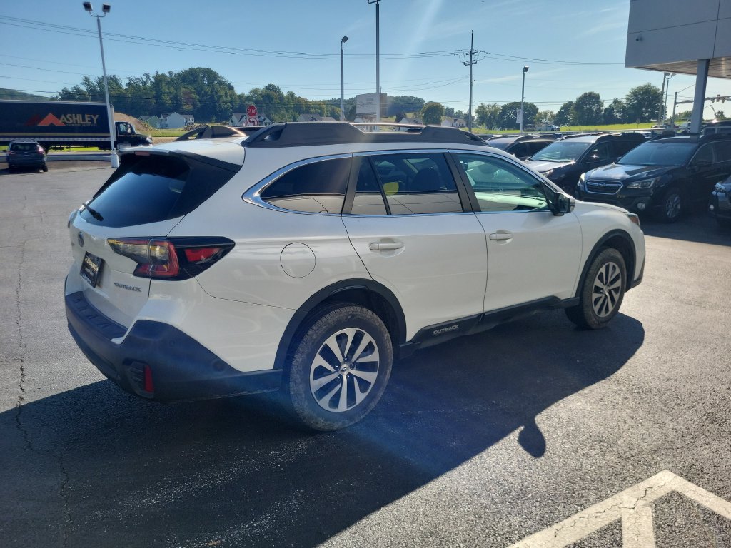 Certified 2022 Subaru Outback Premium AWD/4WD image 4