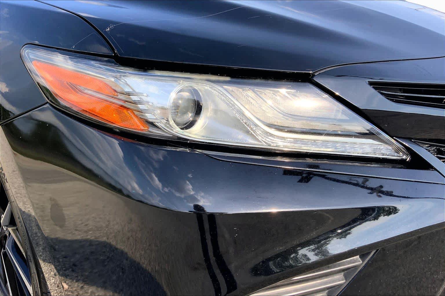 Used 2019 Toyota Camry XSE FWD image 27