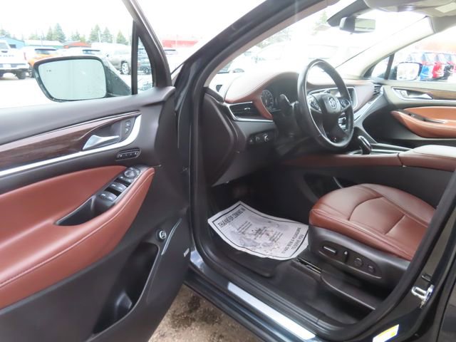 Used 2021 Buick Enclave Avenir w/ Avenir Technology Package image 17