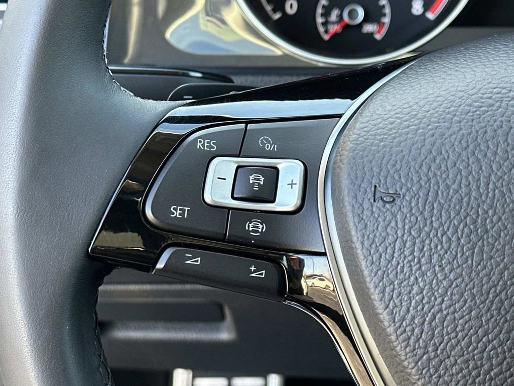 Used 2019 Volkswagen Golf Alltrack SEL image 17