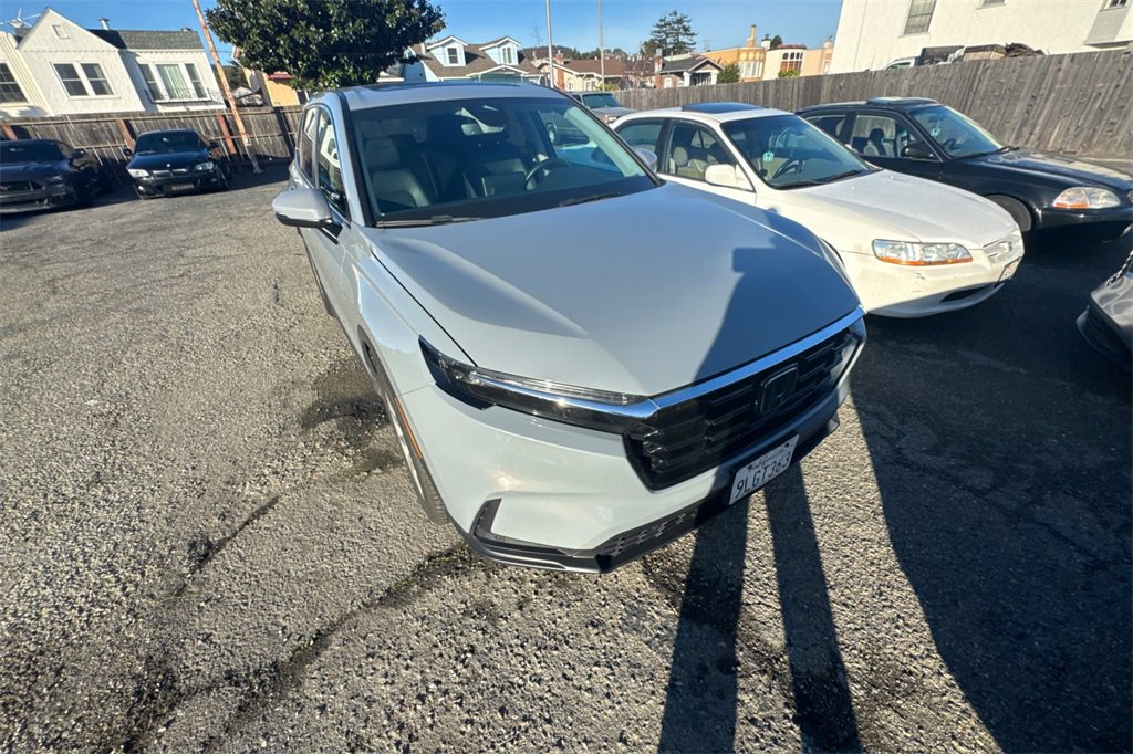 Used 2024 Honda CR-V EX-L image 2