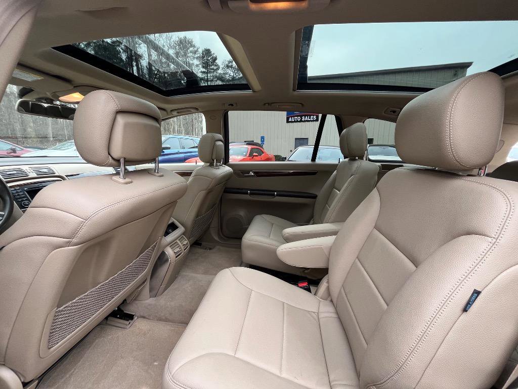 Used 2012 Mercedes-Benz R 350 R350 image 24