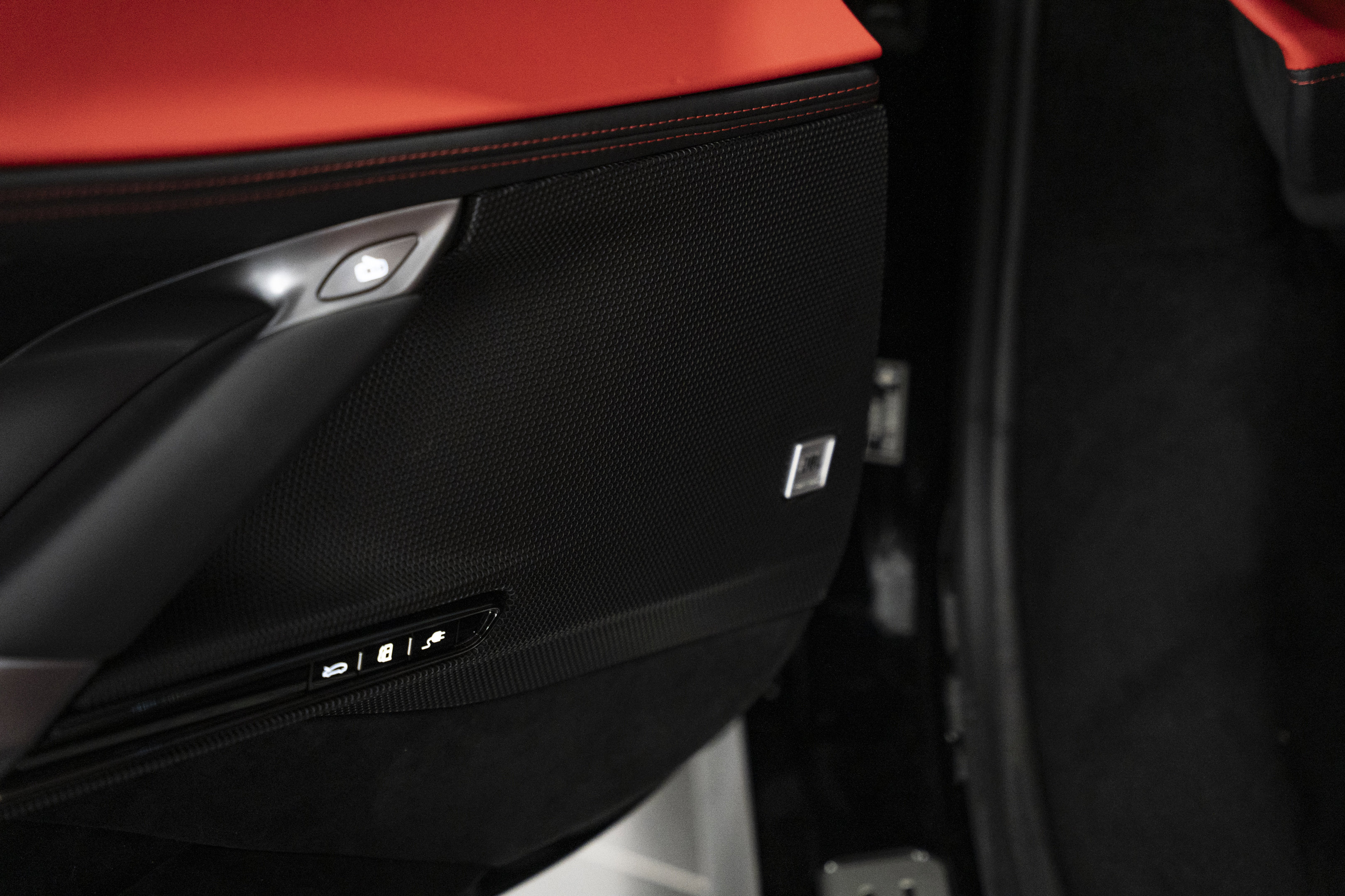 Certified 2025 Ferrari SF90 Spider image 26