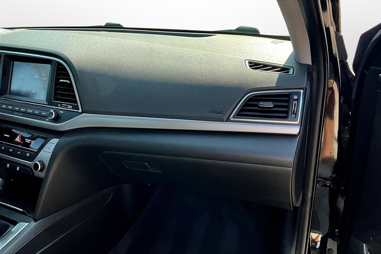 Used 2018 Hyundai Elantra SEL image 20