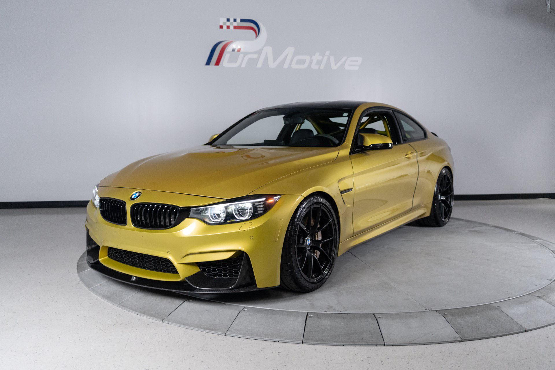 Used 2015 BMW M4 Coupe RWD image 1