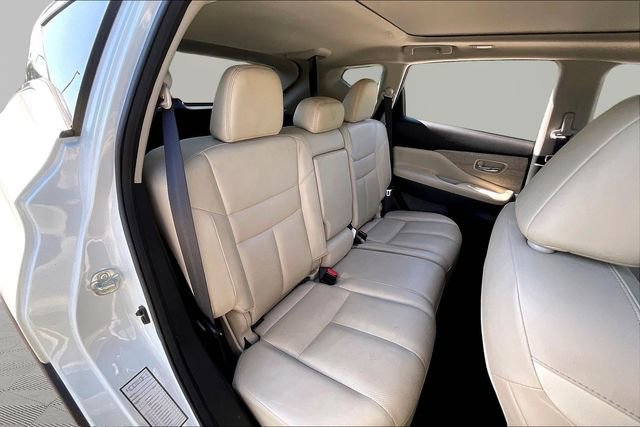 Used 2023 Nissan Murano SL w/ SL Moonroof Package FWD image 17
