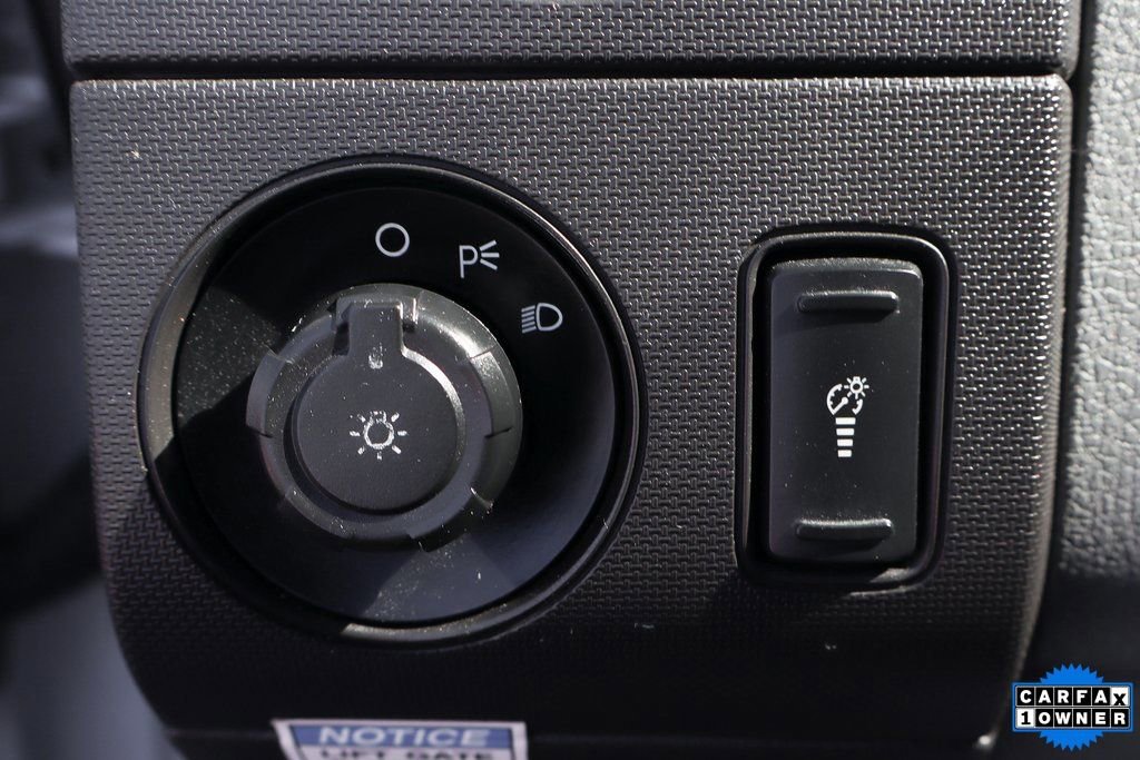 Used 2016 Ford F550 4x4 Crew Cab Super Duty image 19