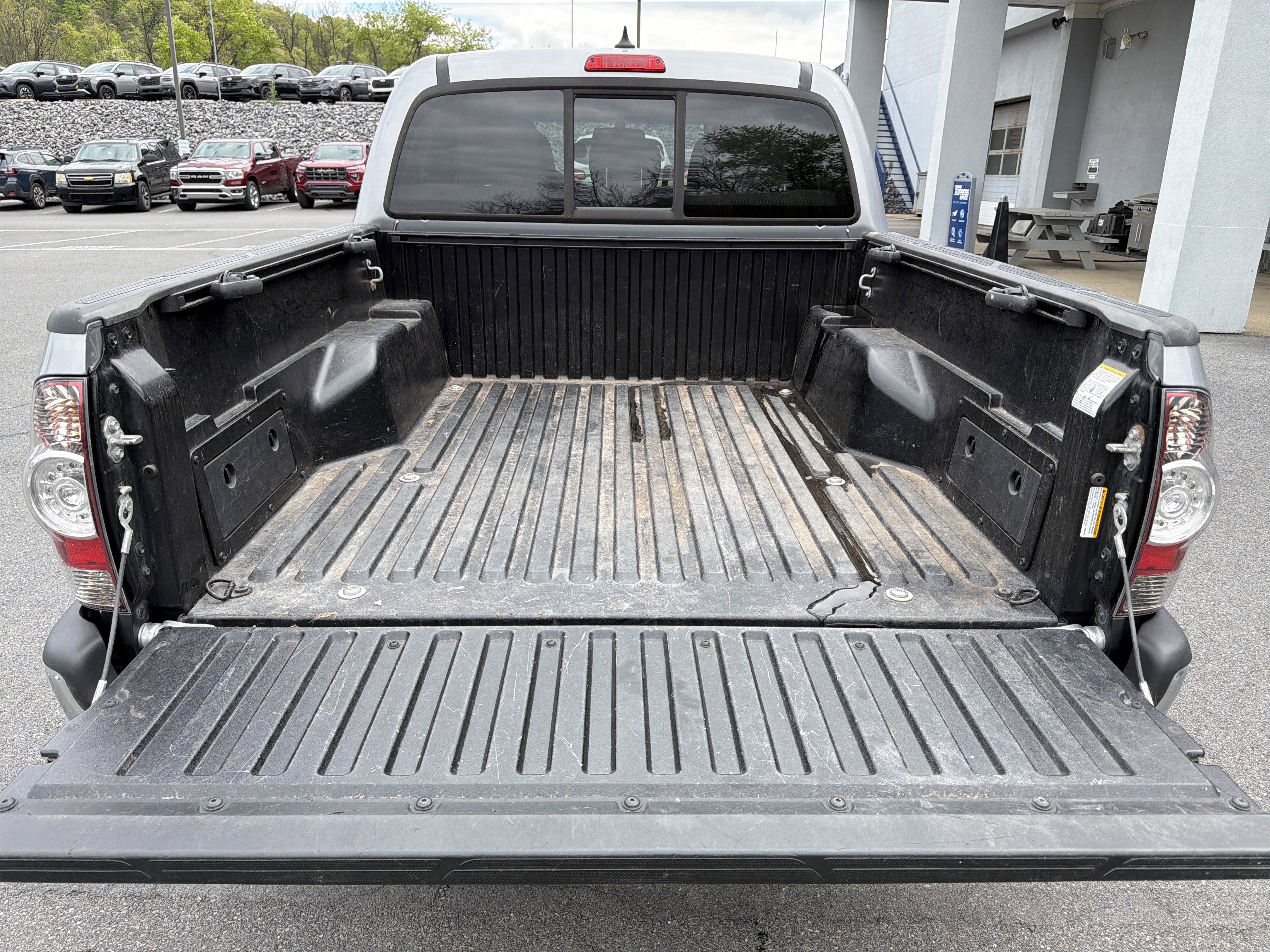 Used 2015 Toyota Tacoma 4x4 Double Cab w/ SR5 Package image 6