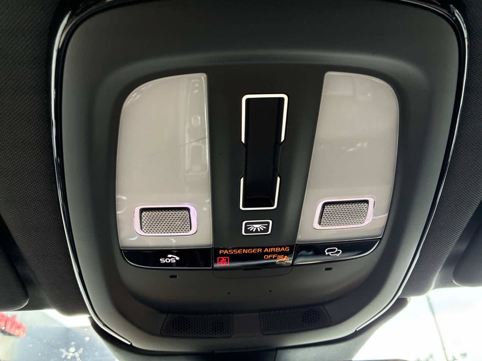 Used 2023 Volvo XC60 B5 Plus FWD image 44