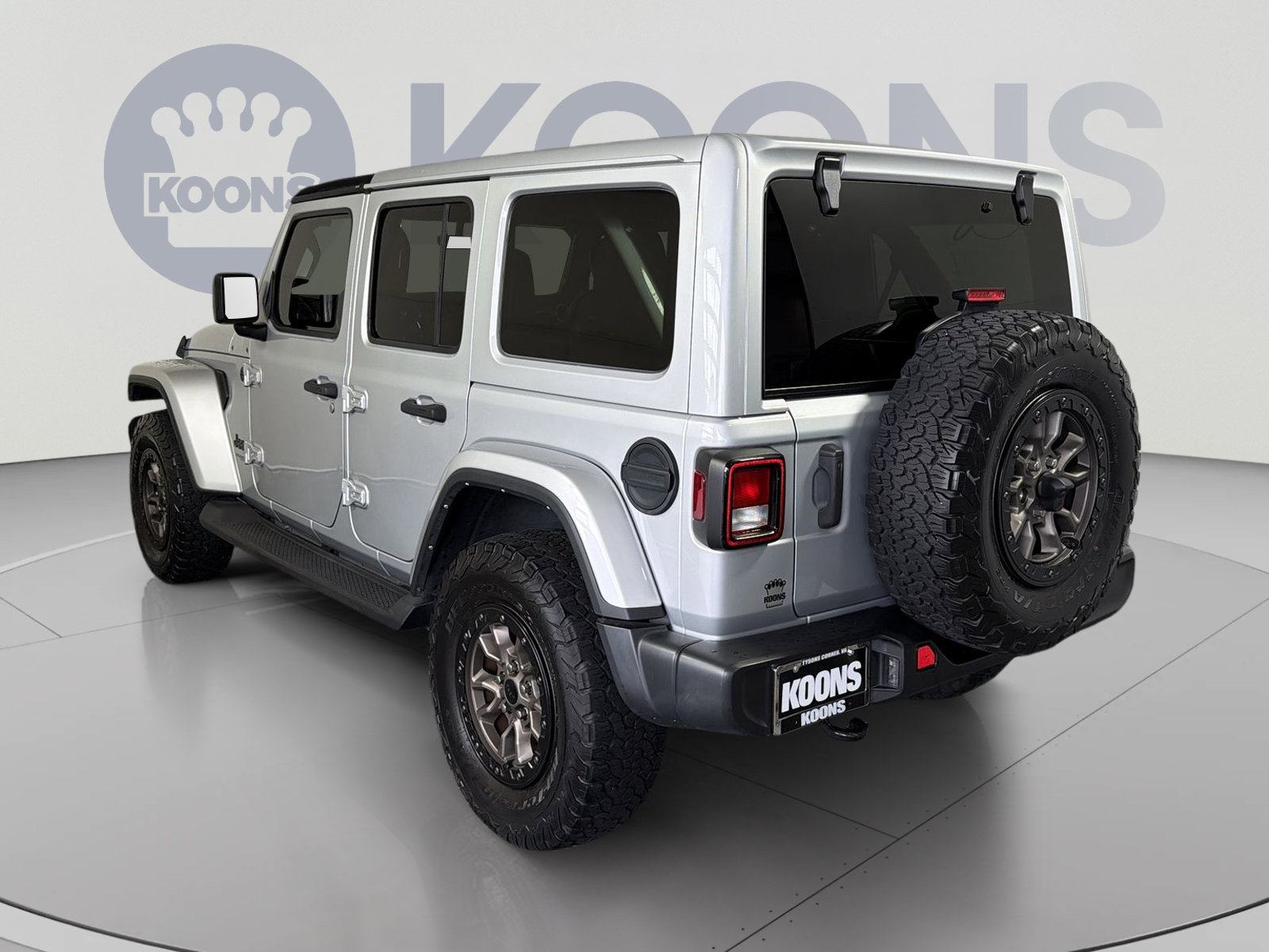 Used 2022 Jeep Wrangler Unlimited Sahara AWD/4WD image 4