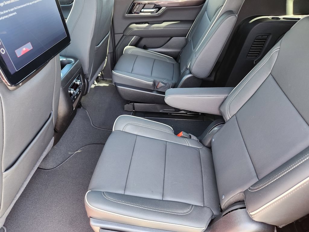 New 2026 GMC Yukon XL Elevation w/ Elevation Premium Package AWD/4WD image 9