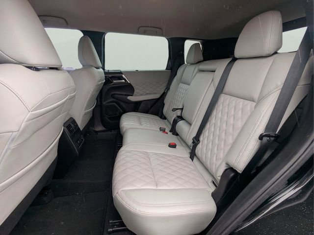 Used 2023 Mitsubishi Outlander SEL image 17