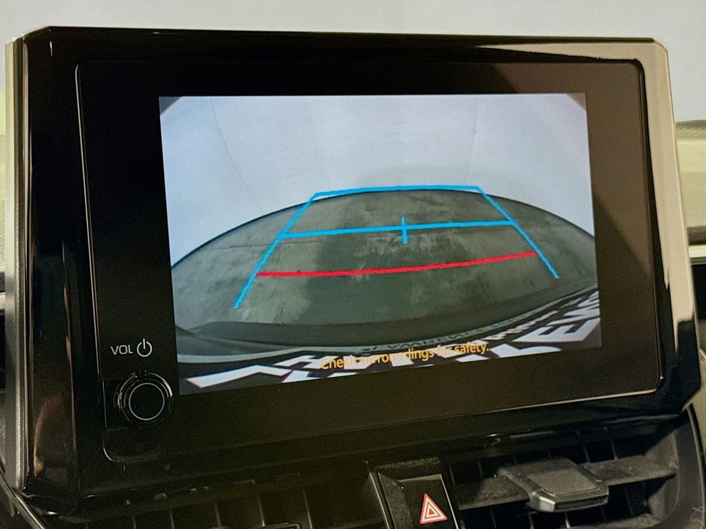 Used 2025 Toyota Corolla LE image 12