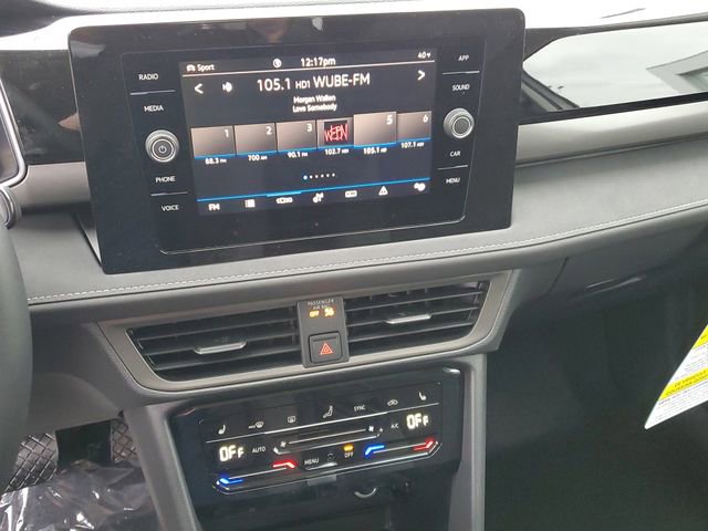 New 2026 Volkswagen Taos SE image 24