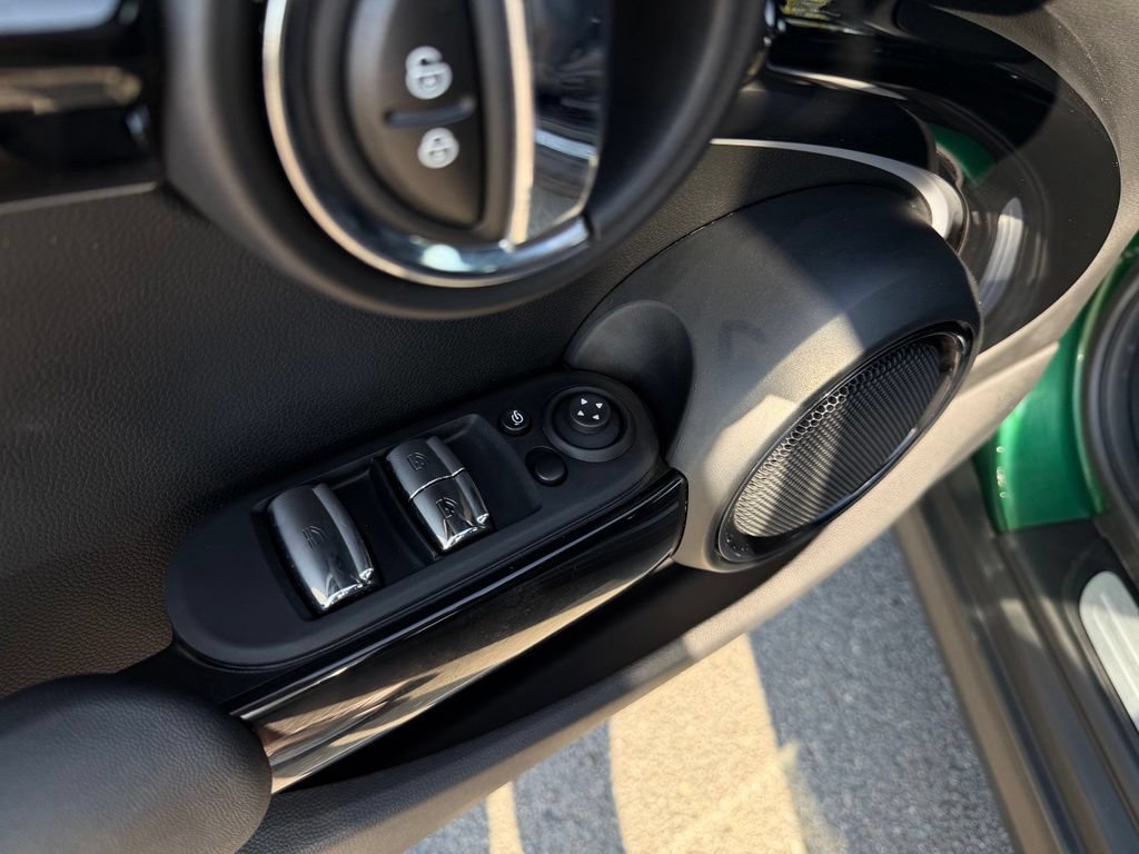 Used 2023 MINI Cooper S FWD image 16