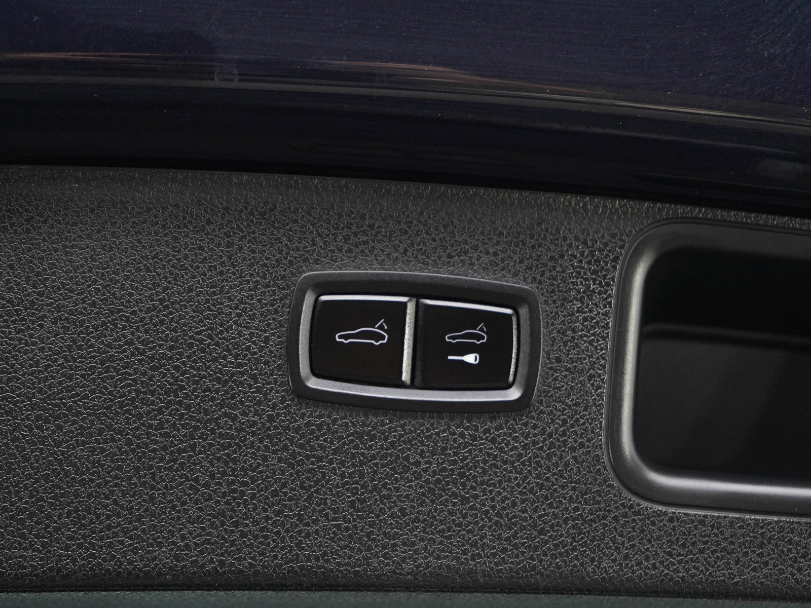 Used 2023 Porsche Macan S AWD/4WD image 17
