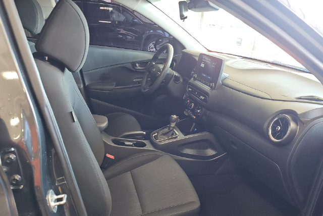 Used 2022 Hyundai Kona SEL AWD/4WD image 11