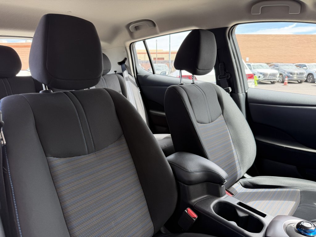 Used 2025 Nissan Leaf S FWD image 36