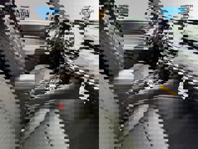 Certified 2024 Jeep Compass Latitude w/ Convenience Group image 15