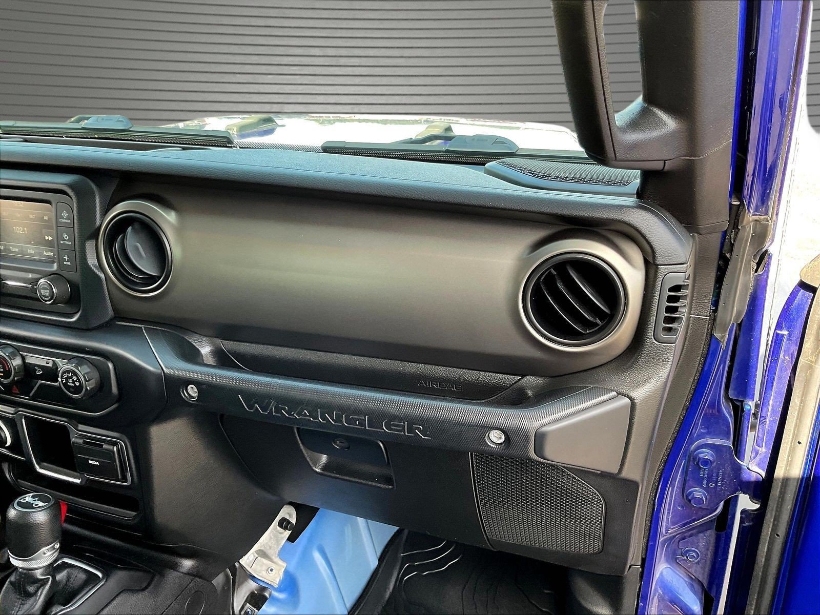 Used 2019 Jeep Wrangler Sport AWD/4WD image 21