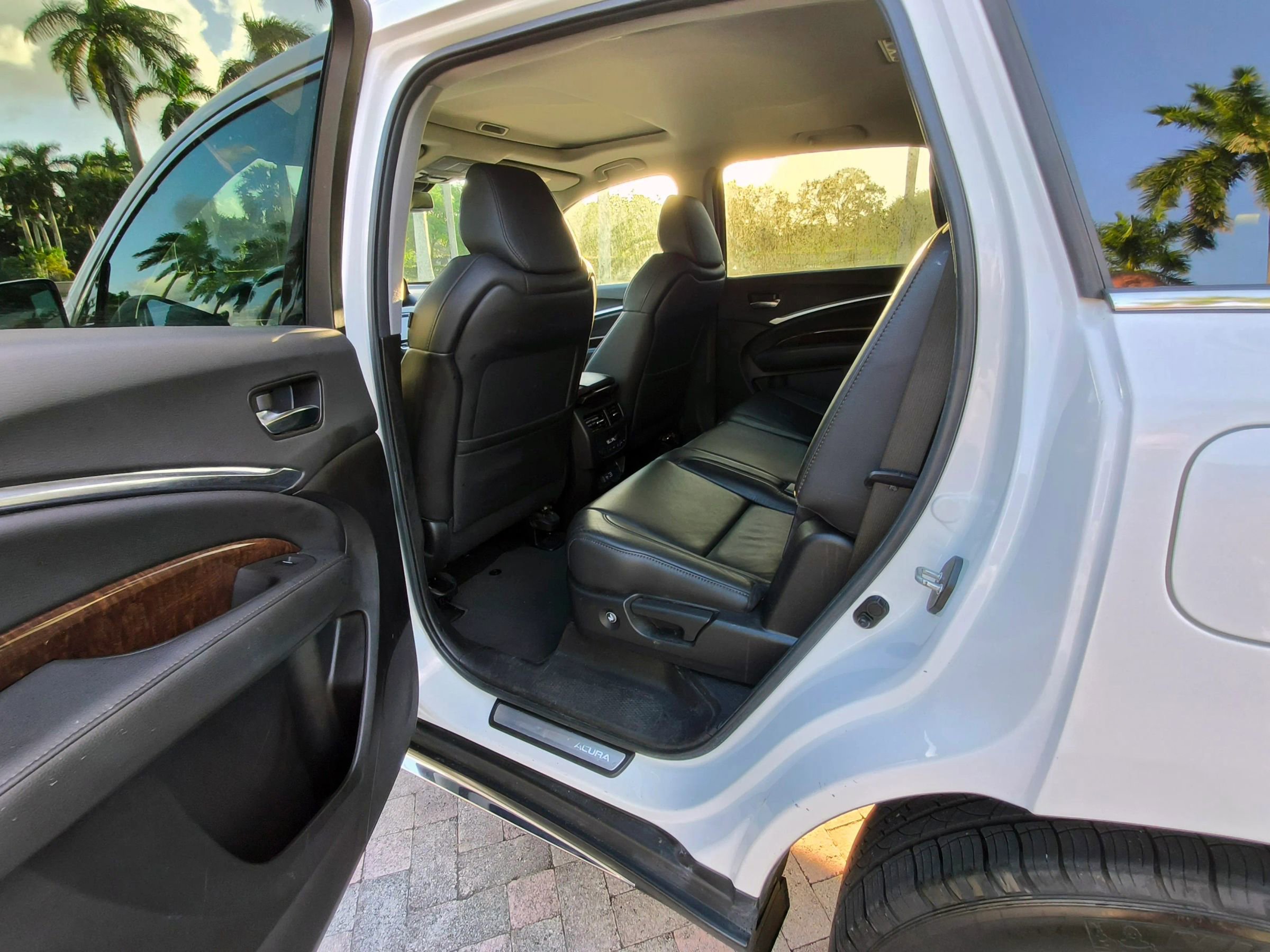 Used 2020 Acura MDX SH-AWD image 31