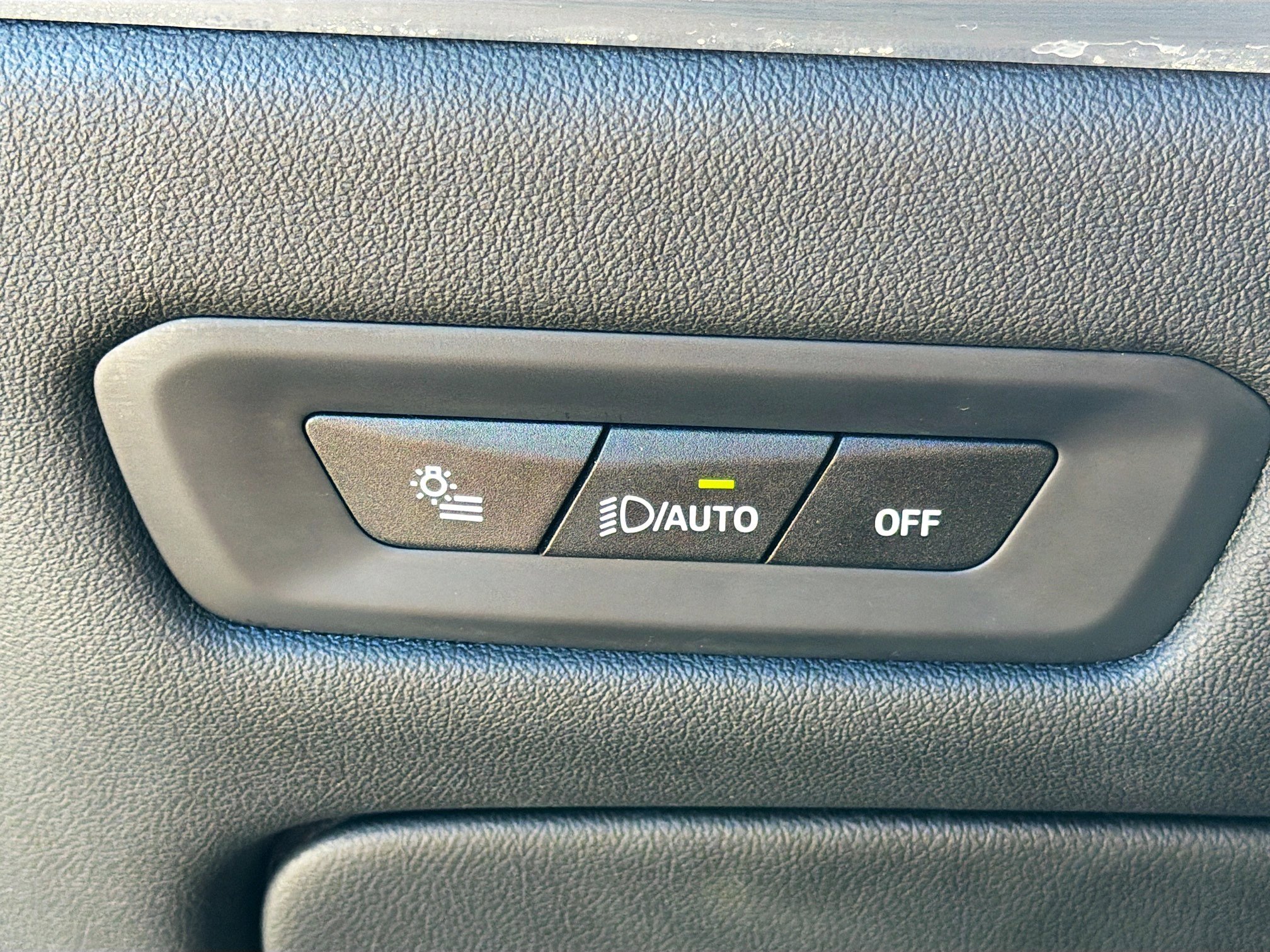 Used 2024 BMW X5 sDrive40i w/ Premium Package image 34