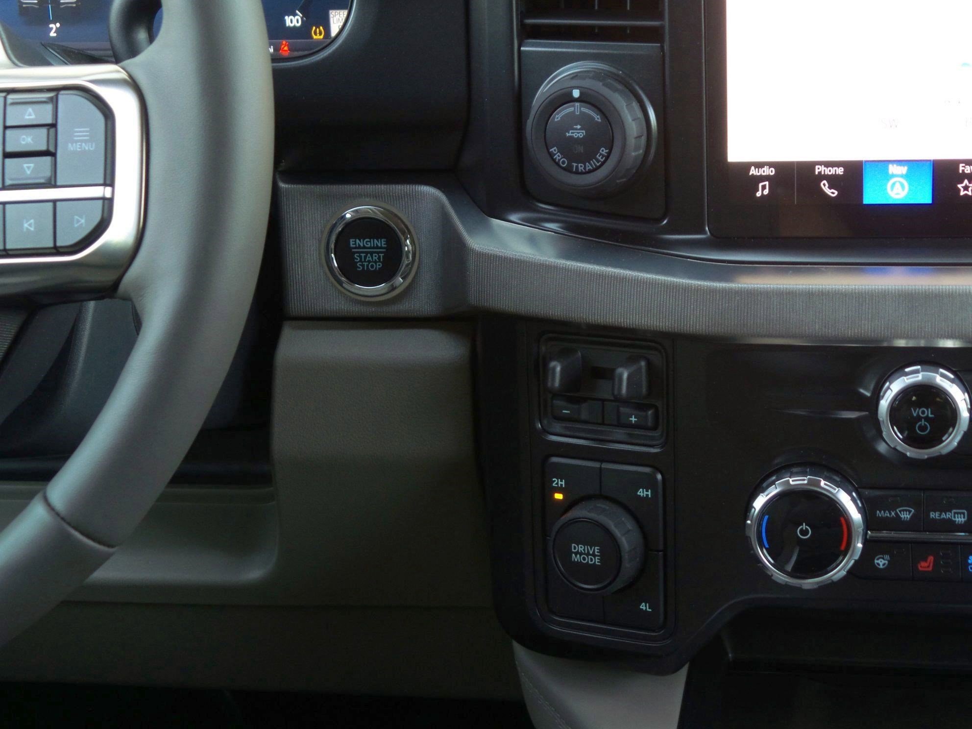 Used 2026 Ford F450 Platinum w/ Platinum Plus Package image 17