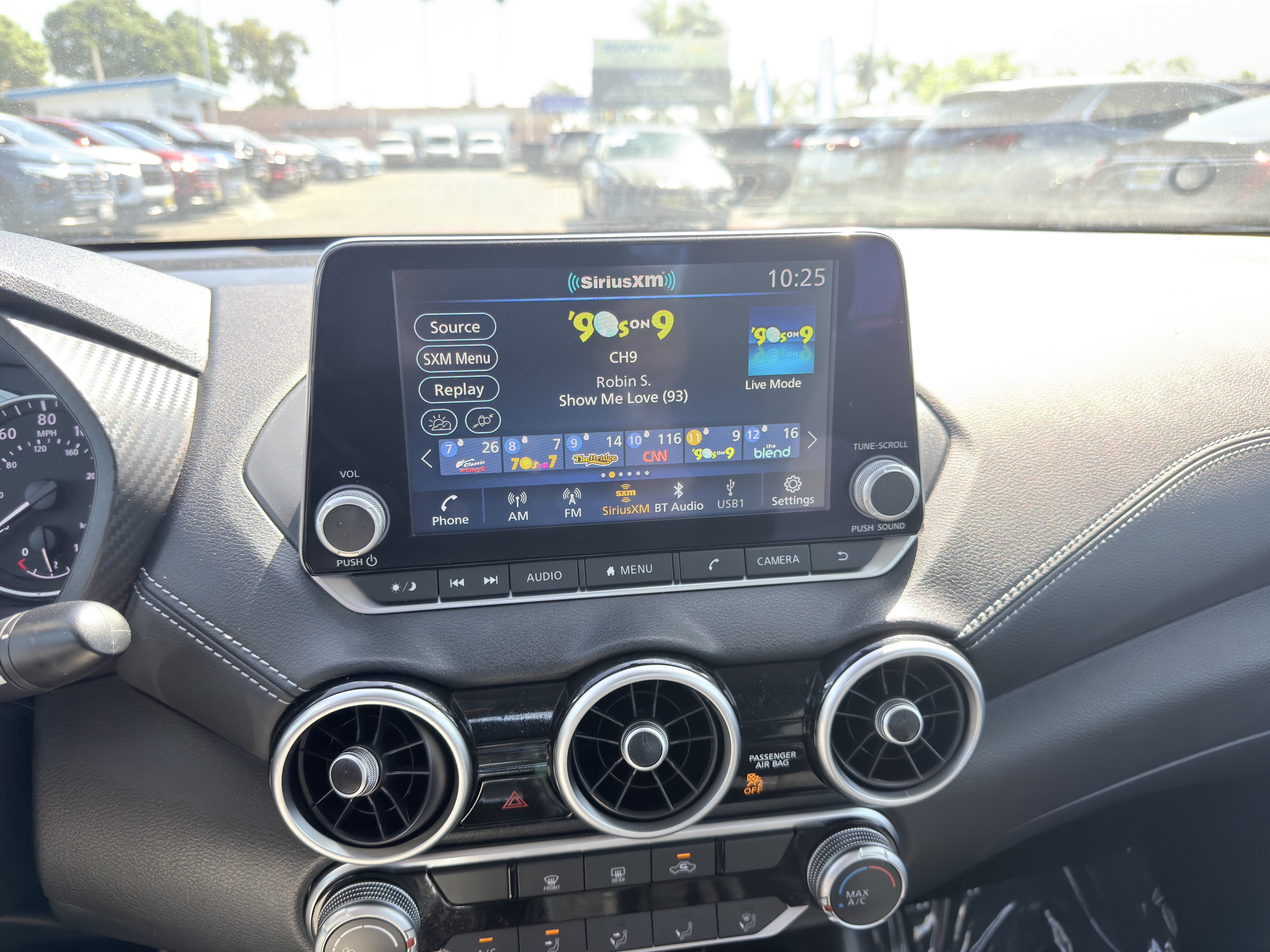Used 2023 Nissan Sentra SV FWD image 27