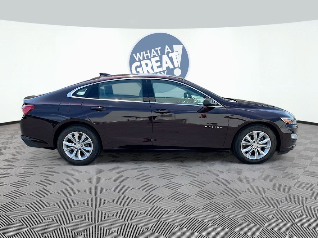 Used 2020 Chevrolet Malibu LT FWD image 4