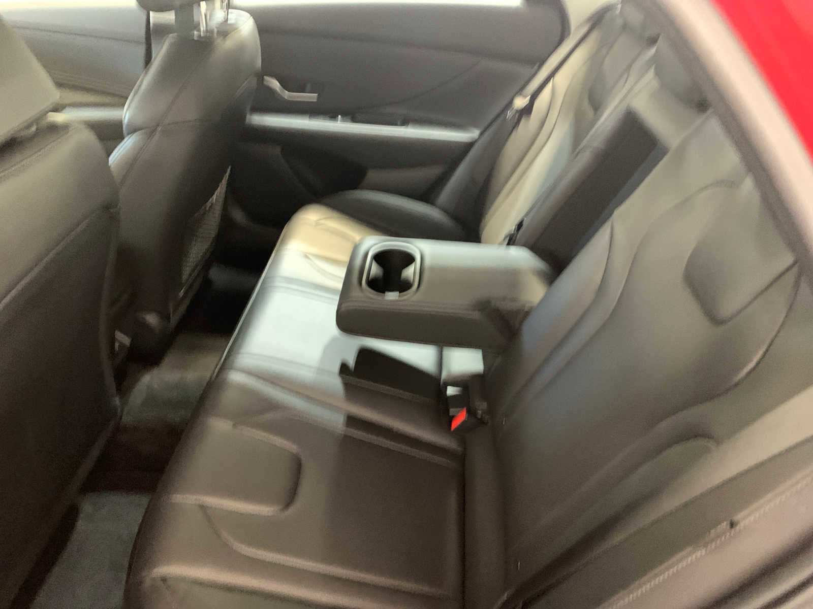 Used 2025 Hyundai Elantra Limited FWD image 10