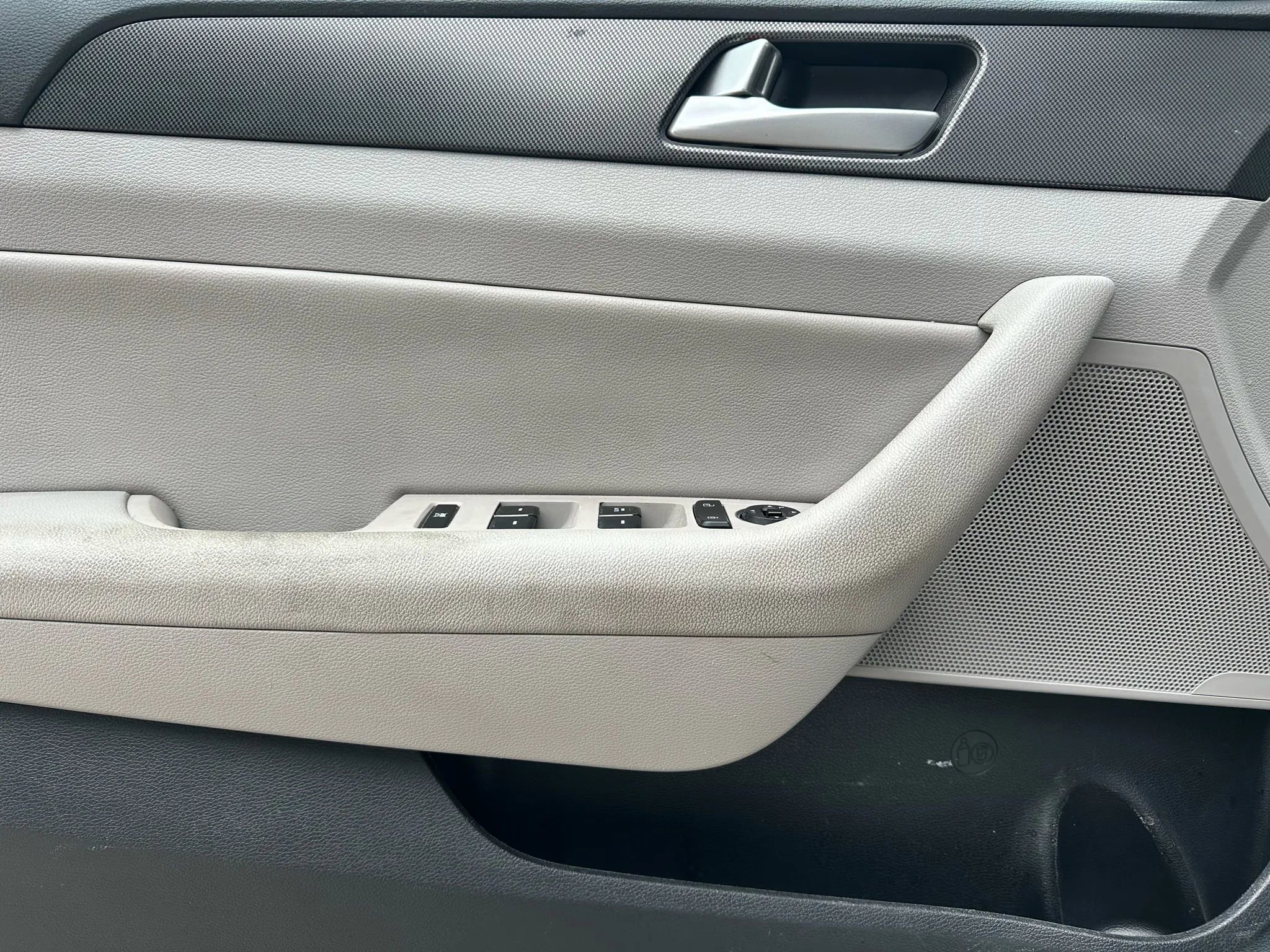 Used 2016 Hyundai Sonata Sport image 9