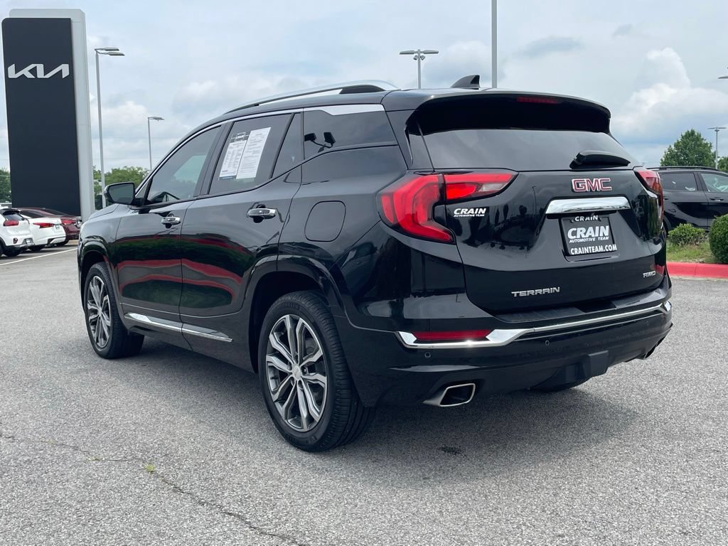 Used 2020 GMC Terrain Denali w/ Denali Premium Package AWD/4WD image 5
