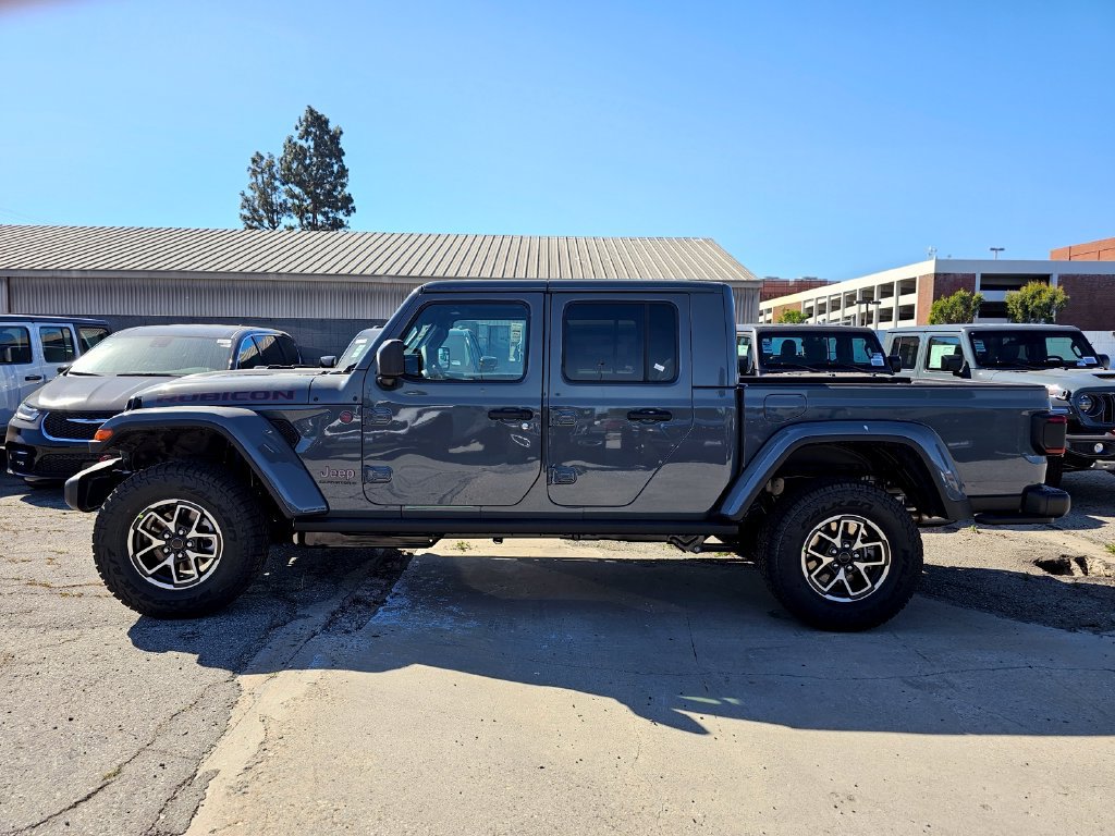 New 2026 Jeep Gladiator Rubicon w/ Steel Power Dome Hood Package AWD/4WD image 4