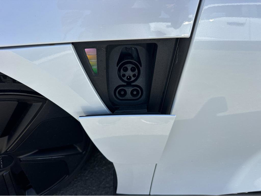 Used 2024 Lucid Air Touring image 40