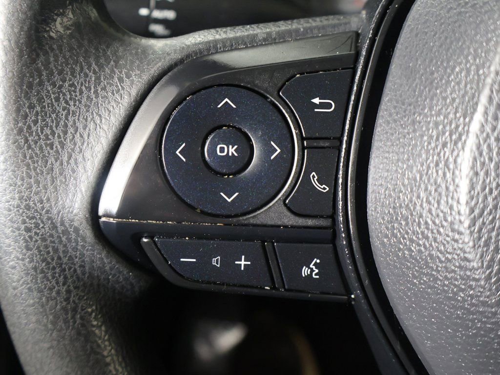 Used 2023 Toyota Corolla LE image 34