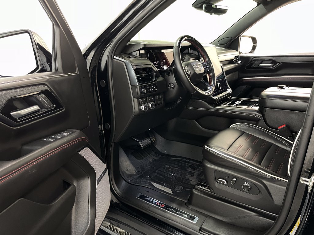Certified 2026 GMC Yukon XL AT4 Ultimate w/ LPO, Floor Liner Package AWD/4WD image 34