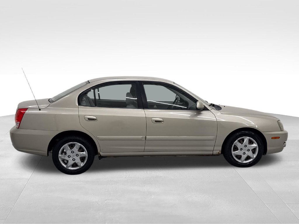 Used 2005 Hyundai Elantra Sedan FWD image 6