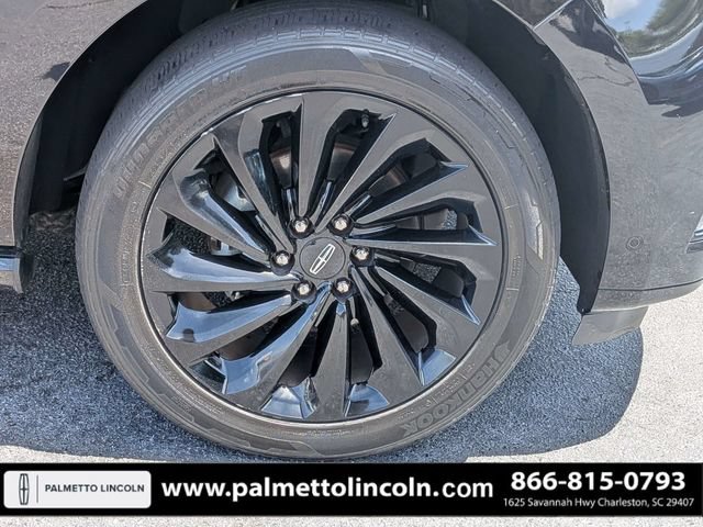 Used 2020 Lincoln Navigator Reserve w/ Equipment Group 208A Reserve AWD/4WD image 11