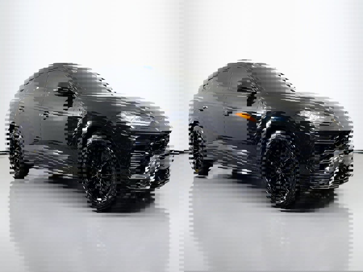 Used 2020 Lamborghini Urus image 3